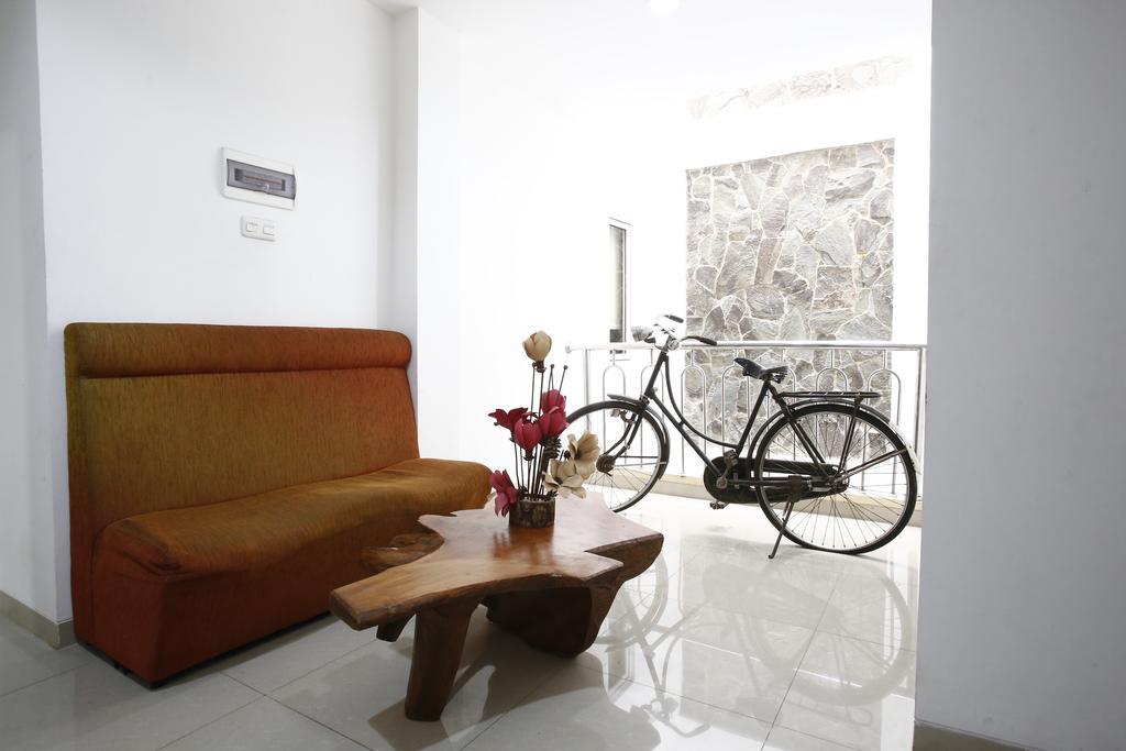 Reddoorz Near Cilandak Town Square Hotel Jakarta Bagian luar foto