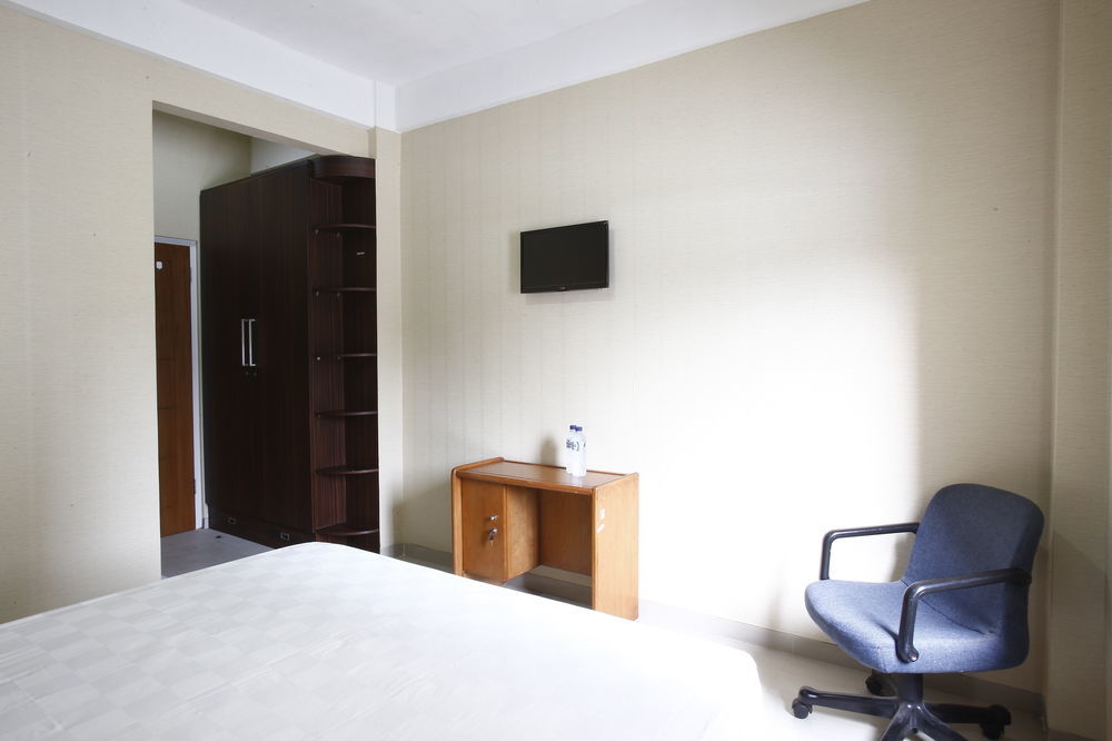 Reddoorz Near Cilandak Town Square Hotel Jakarta Bagian luar foto